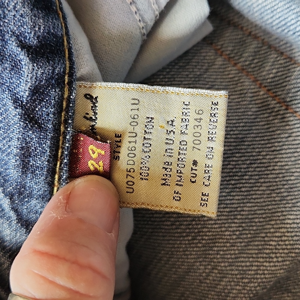 Jeans - Picture 3 of 3
